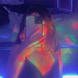 Meet your Posher, Alana